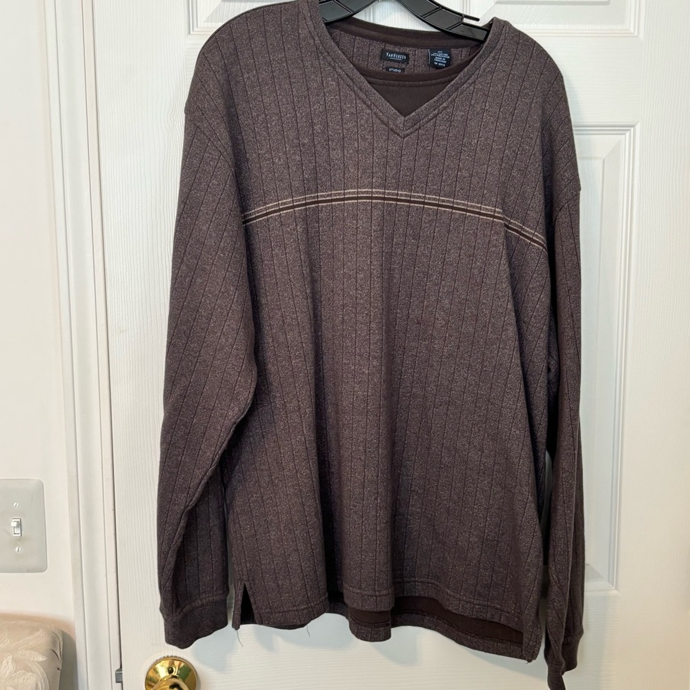 Van Heusen Men's Chocolate V-Neck Sweater